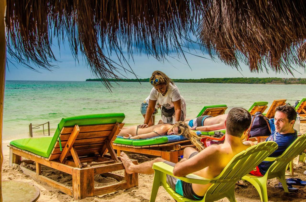 ホテル Nuestros Tres Tesoros Caño de Loro エクステリア 写真